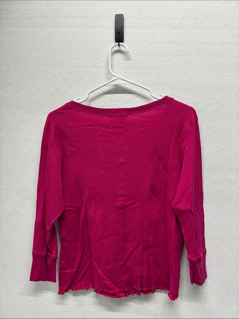 Lauren Ralph Lauren Hot Pink Ribbed Henley Top Lettuce Edge Button Scoop Neck - Picture 4 of 4